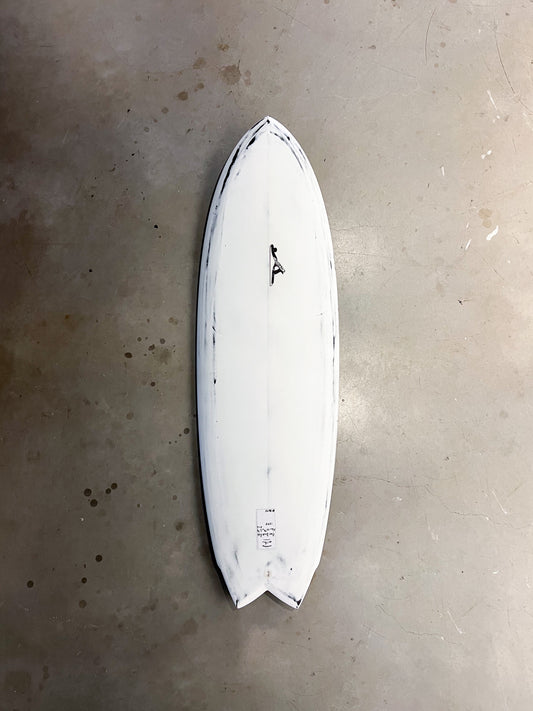 5'6" Flat Deck Fish #8695